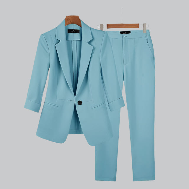 Chic Women's Blazer & Pants Set