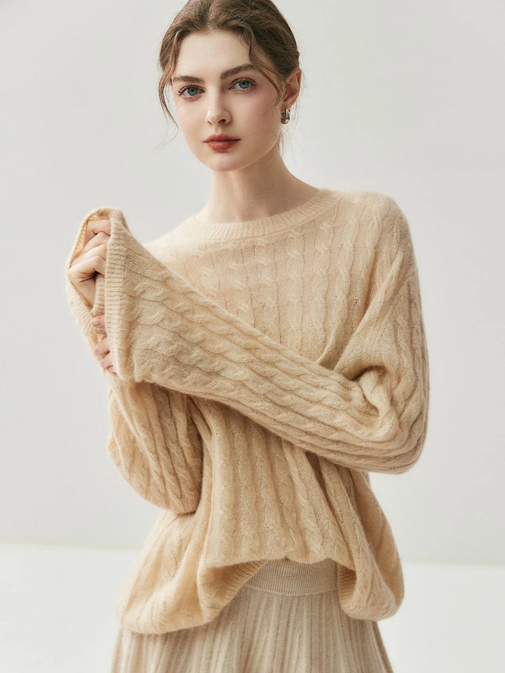 Cable Knit Cashmere O-Neck Sweater