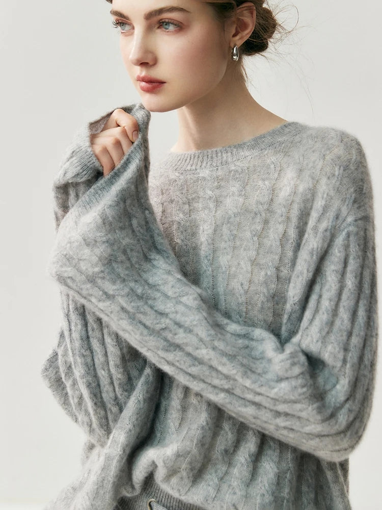 Cable Knit Cashmere O-Neck Sweater