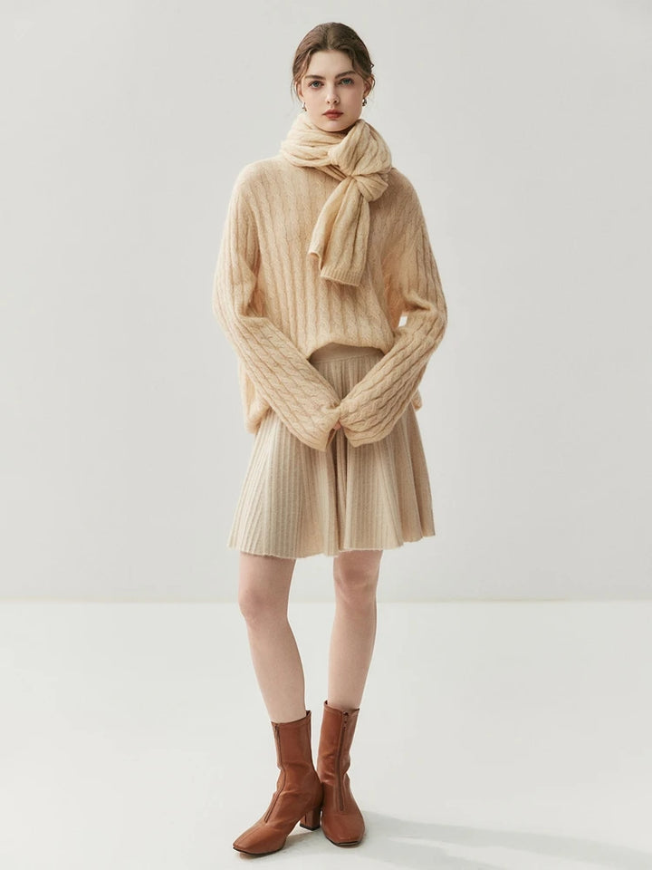 Cable Knit Cashmere O-Neck Sweater