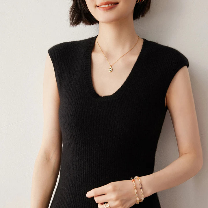 Cashmere Ribbed U-Neck Waistcoat