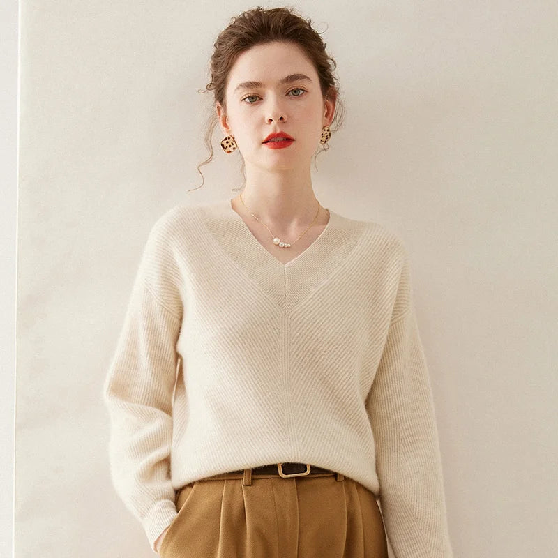  Chic Cashmere V-Neck Knit Sweater