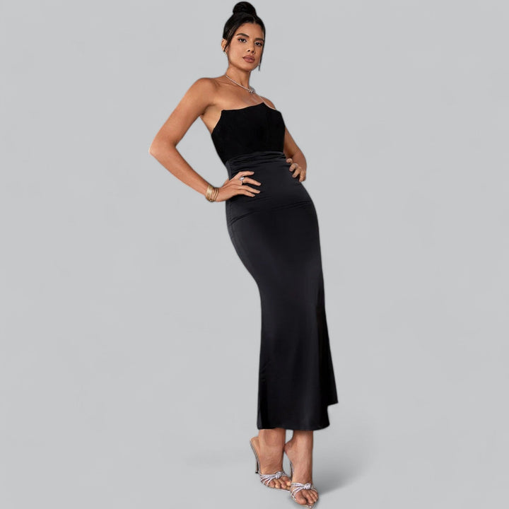 Chic Strapless Velvet Corset Maxi Dress
