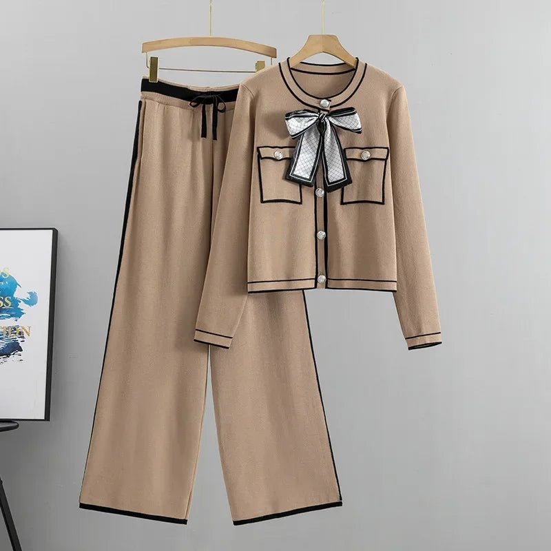 Elegant Contrast Trim Bow Knit Set