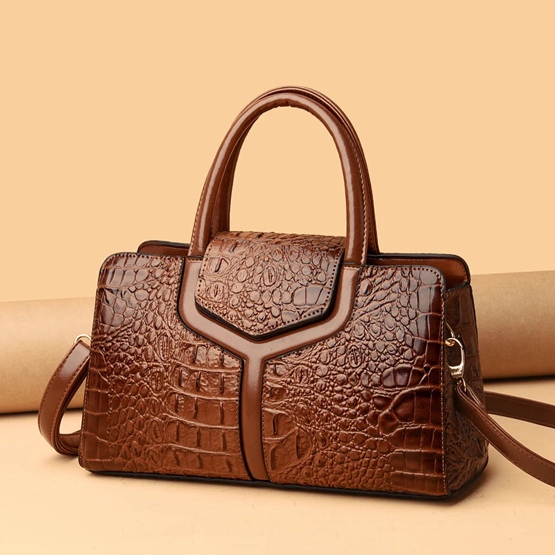Elegant Crocodile Leather Crossbody Handbag