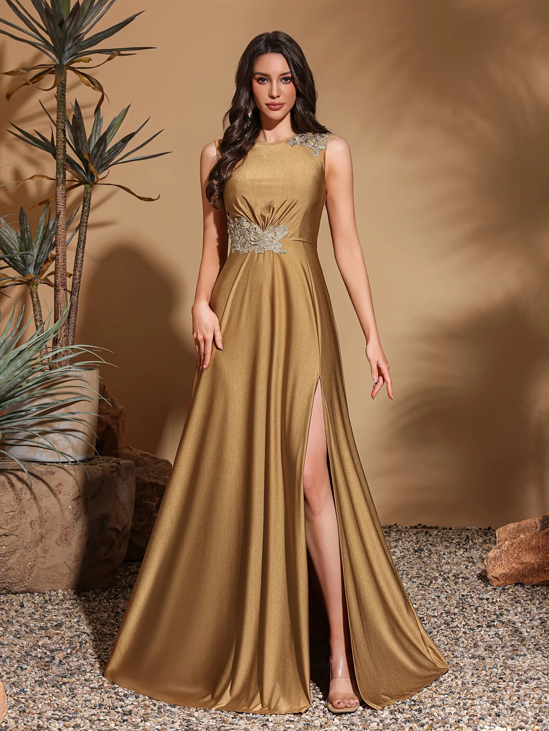 Elegant Sleeveless Maxi Evening Dress