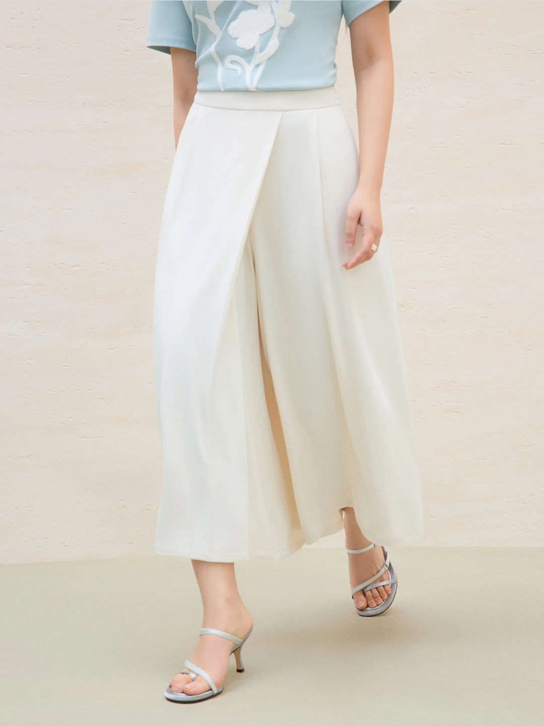Elegant Wide-Leg Culottes with Slanted Flap Detail