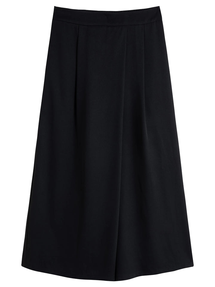 Elegant Wide-Leg Culottes with Slanted Flap Detail