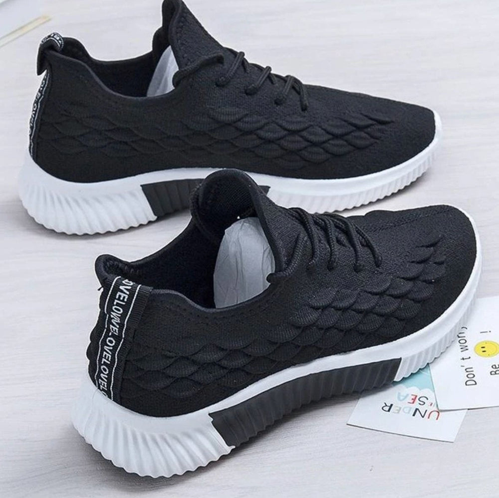 Flexible Vulcanised Mesh Running Shoe