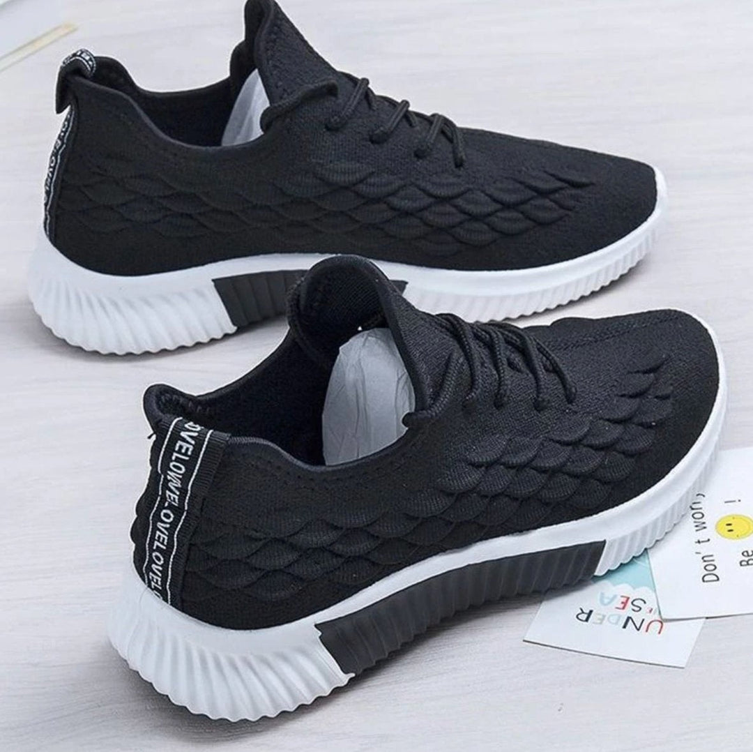 Flexible Vulcanised Mesh Running Shoe