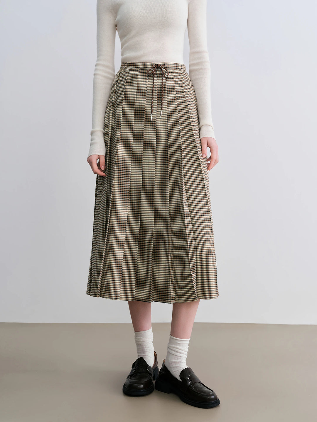 Houndstooth Pleated Midi Skirt