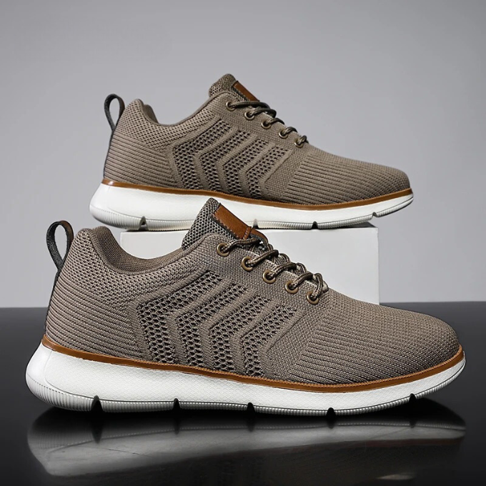 Men's Lightweight Breathable Knit Sneakers