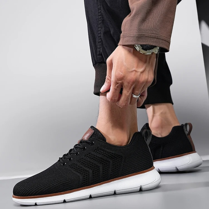 Men's Lightweight Breathable Knit Sneakers