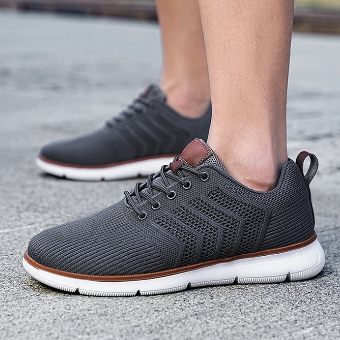 Men's Lightweight Breathable Knit Sneakers