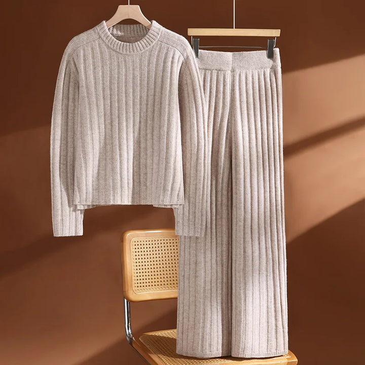 Merino Wool O-Neck Cable Knit Set