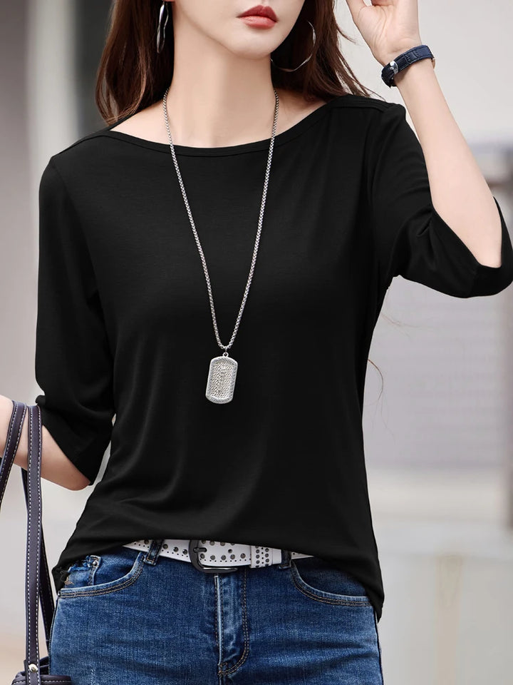 Minimalist Half-Sleeve Knit Blouse