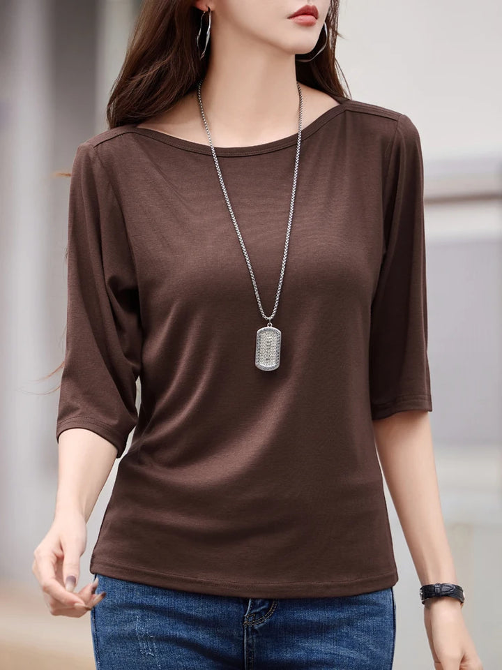 Minimalist Half-Sleeve Knit Blouse