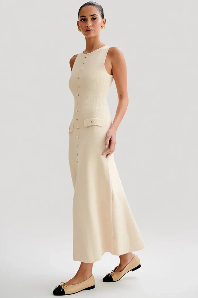 Old Money Sleeveless Maxi Buttoned Dress