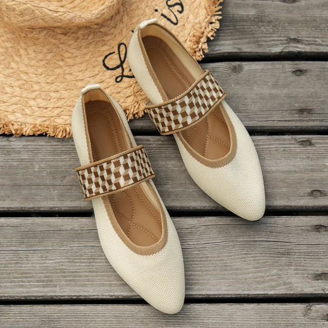 Pointed Toe Low Heel Knit Flats