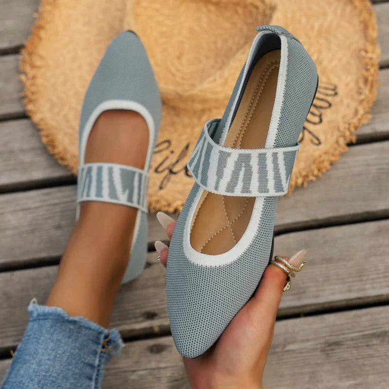 Pointed Toe Low Heel Knit Flats