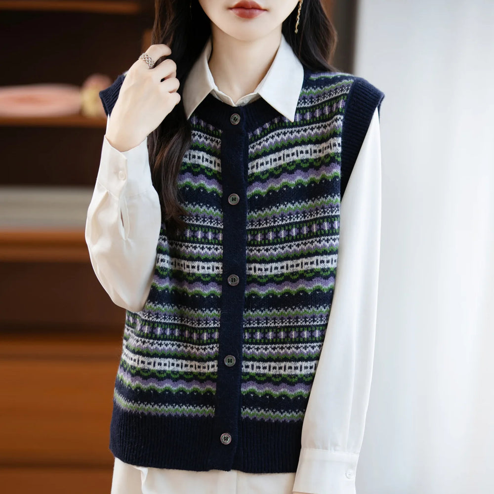  Sleeveless Fair Isle Knit Cardigan