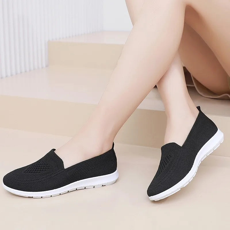Women's Breathable Knit Flats Lightweight Walking Shoes