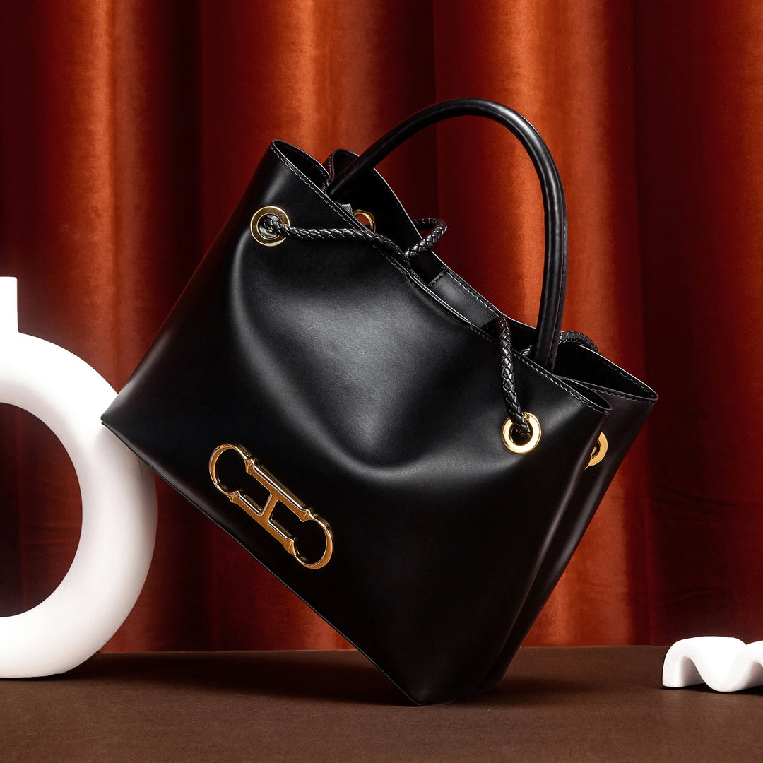 Women's Minimalist Structured Dual Use Tote